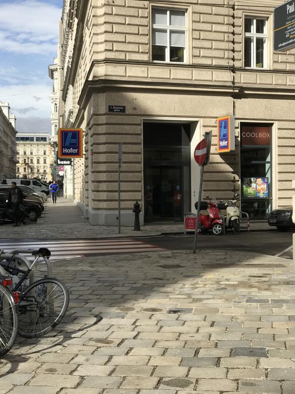 Alpha 1 * Wien